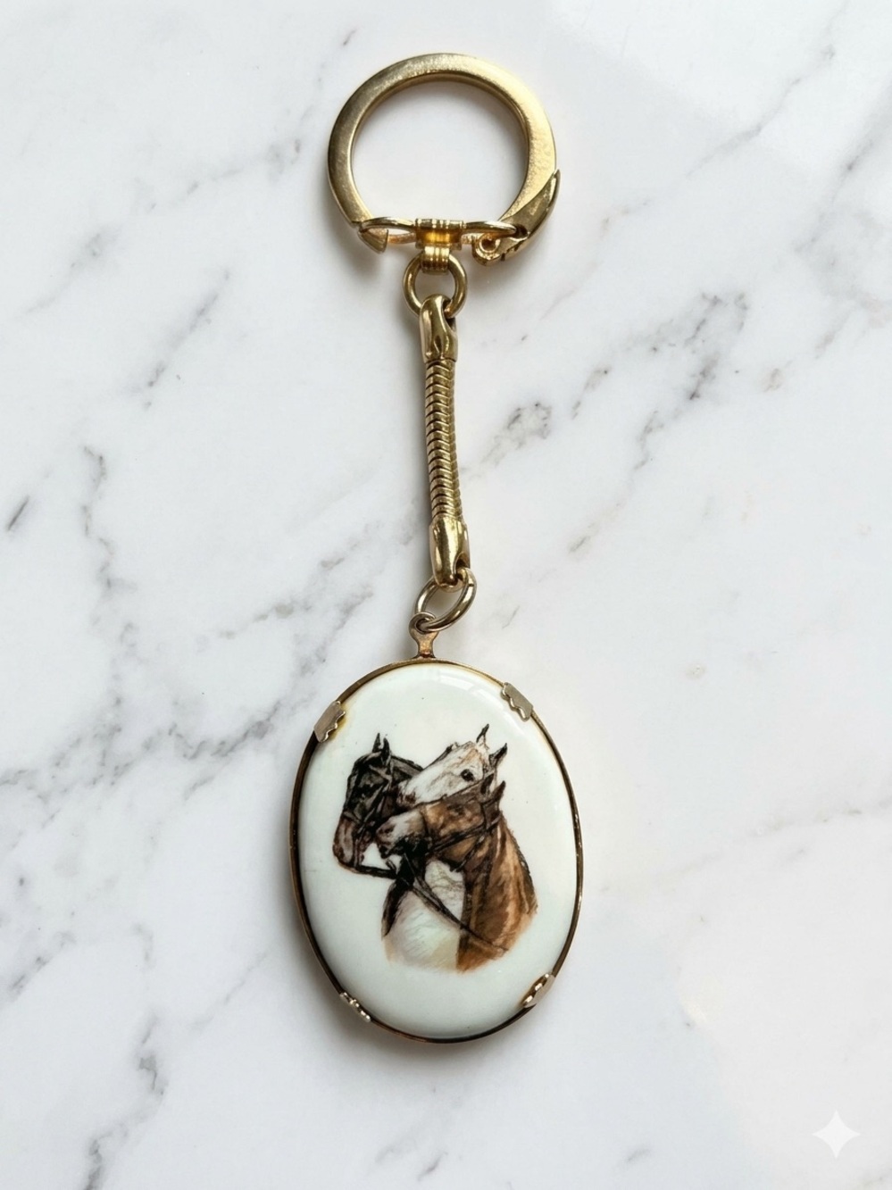 Vintage Equestrian Horse Portrait Oval Fob Keychain Bag Charm Gold Tone